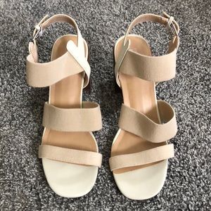 Elastic strap heeled sandals